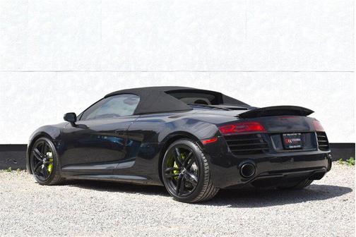 Phantom Black Pearl Effect 2014 Audi R8 5.2