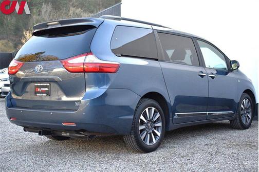 2017 Toyota Sienna XLE Premium