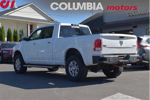 2017 RAM 2500 Laramie Crew Cab 4x4 6'4' Box