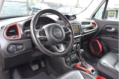 2016 Jeep Renegade Trailhawk