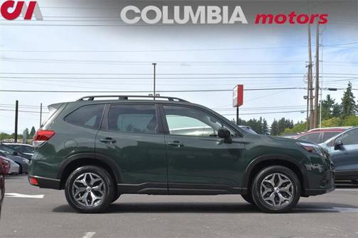 2023 Subaru Forester Premium