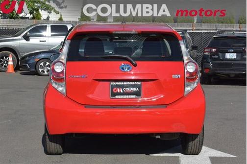 2013 Toyota Prius c Two