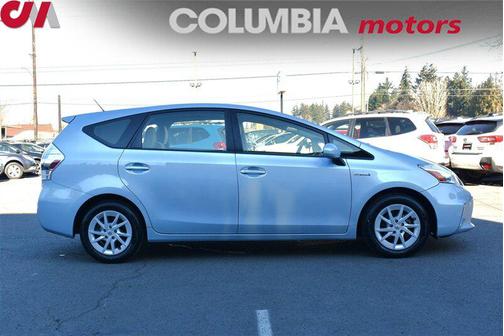 2012 Toyota Prius v Two
