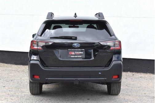 Crystal Black Silica 2024 Subaru Outback Onyx Edition
