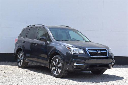 Dark Gray Metallic 2018 Subaru Forester 2.5i Premium