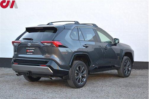 2023 Toyota RAV4 Hybrid SE
