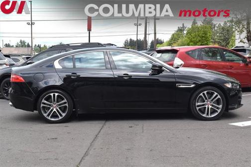 2017 Jaguar XE 35t Premium