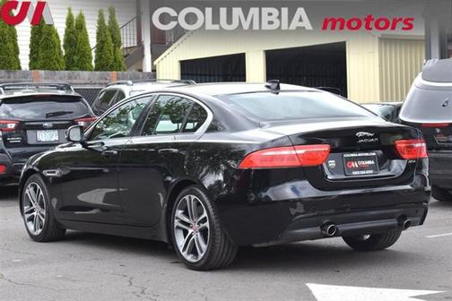 2017 Jaguar XE 35t Premium