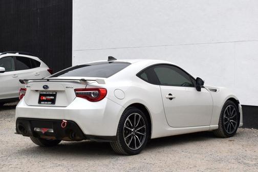 Crystal White Pearl 2018 Subaru BRZ Limited