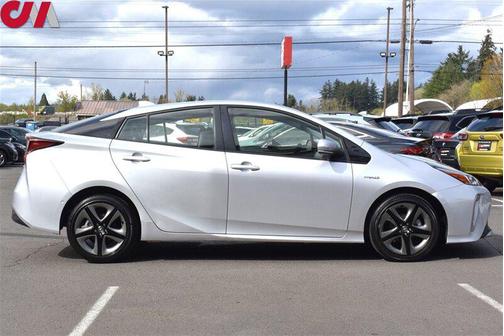 2022 Toyota Prius XLE