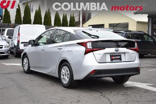 2022 Toyota Prius L