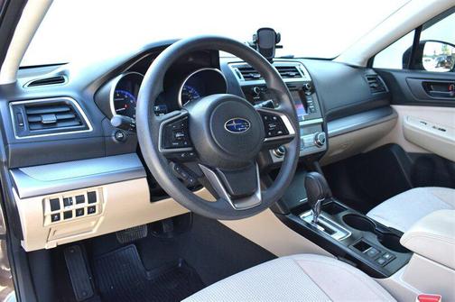 Cinnamon Brown Pearl 2019 Subaru Outback 2.5i