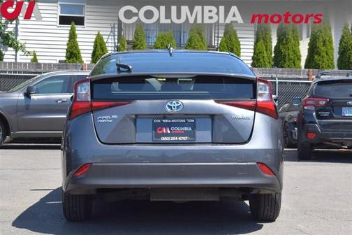 2019 Toyota Prius LE