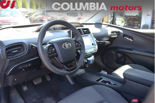 2019 Toyota Prius LE