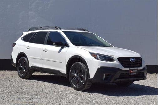 Crystal White Pearl 2020 Subaru Outback Onyx Edition XT