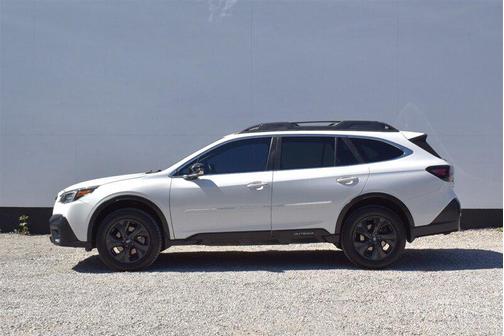 Crystal White Pearl 2020 Subaru Outback Onyx Edition XT