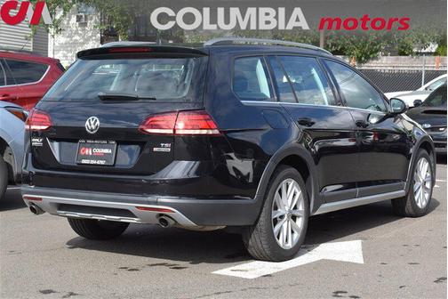 2018 Volkswagen Golf Alltrack TSI S
