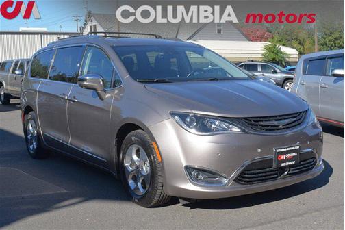 2018 Chrysler Pacifica Hybrid Limited