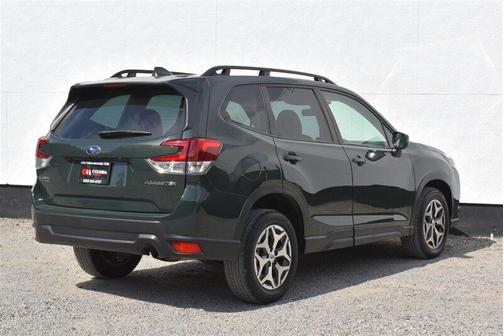 Autumn Green Metallic 2023 Subaru Forester Premium