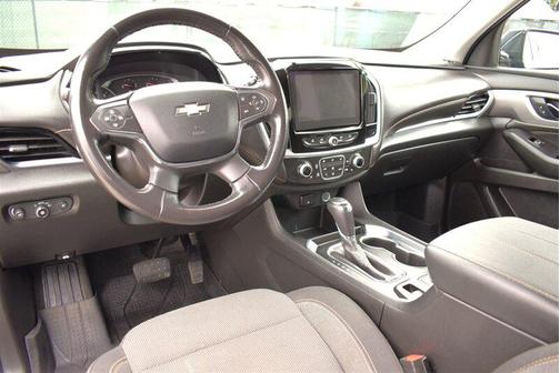 Satin Steel Metallic 2019 Chevrolet Traverse LT Cloth