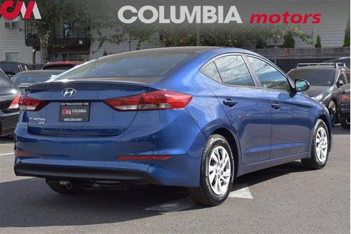 2018 Hyundai ELANTRA SE
