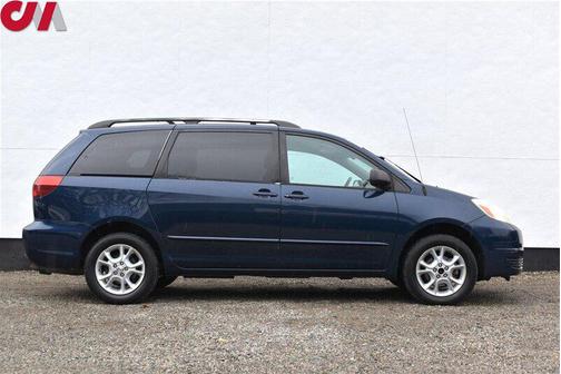 2004 Toyota Sienna LE