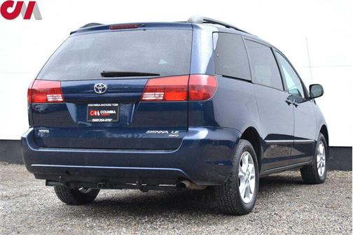 2004 Toyota Sienna LE