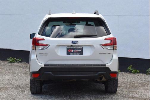 Crystal White Pearl 2021 Subaru Forester Premium