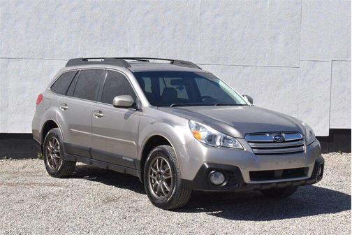 Tungsten Metallic 2014 Subaru Outback 2.5i Limited