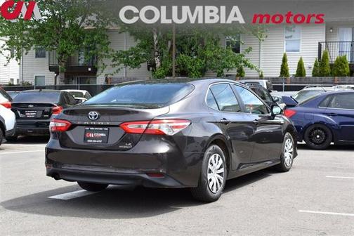 2018 Toyota Camry Hybrid SE