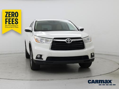 White 2014 Toyota Highlander XLE