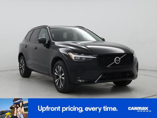 2024 Volvo XC60 B5 Core Dark Theme