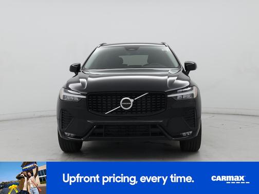 2024 Volvo XC60 B5 Core Dark Theme
