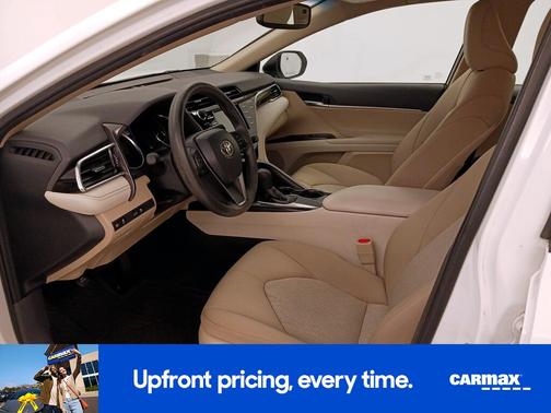 White 2018 Toyota Camry LE