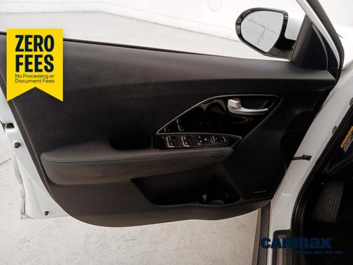 White 2020 Kia Niro EV EX Premium
