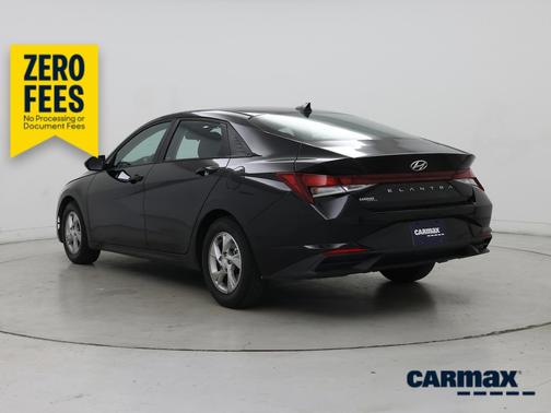 Black 2021 Hyundai ELANTRA SE