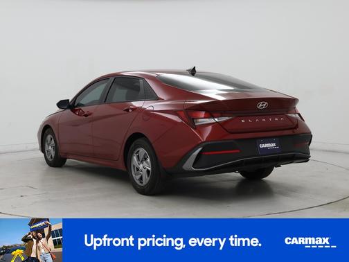 Red 2025 Hyundai ELANTRA SE