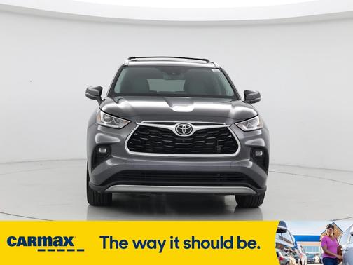 2022 Toyota Highlander Platinum