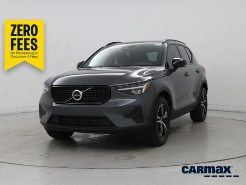 Green 2026 Volvo XC40 B5 Core