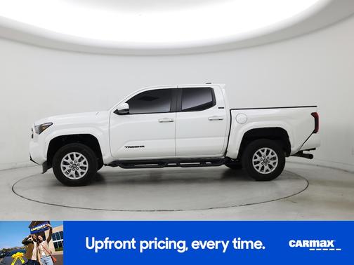 White 2025 Toyota Tacoma SR5