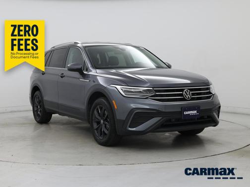Gray 2022 Volkswagen Tiguan SE