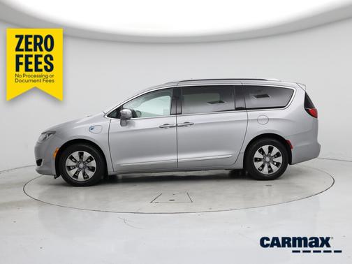 Tan 2018 Chrysler Pacifica Hybrid Limited