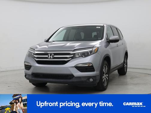Silver 2017 Honda Pilot EX
