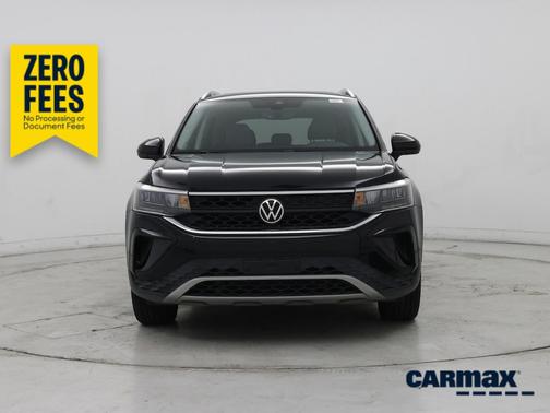 Black 2022 Volkswagen Taos SE