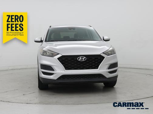 Silver 2019 Hyundai TUCSON SE