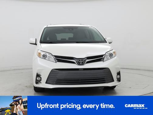 2020 Toyota Sienna XLE