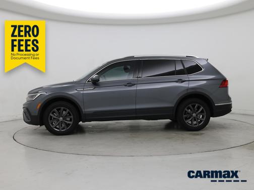 Gray 2023 Volkswagen Tiguan SE