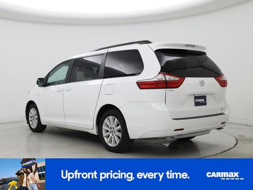 2016 Toyota Sienna LE