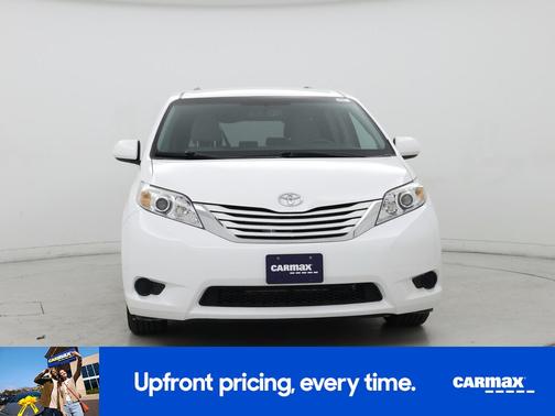2016 Toyota Sienna LE