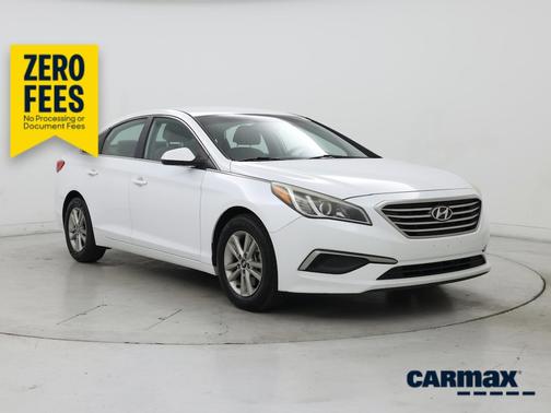 White 2016 Hyundai SONATA SE